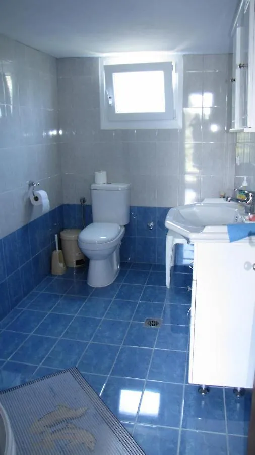 House In Vourvourou With Big Garden For 5 Persons. Villa 0*,